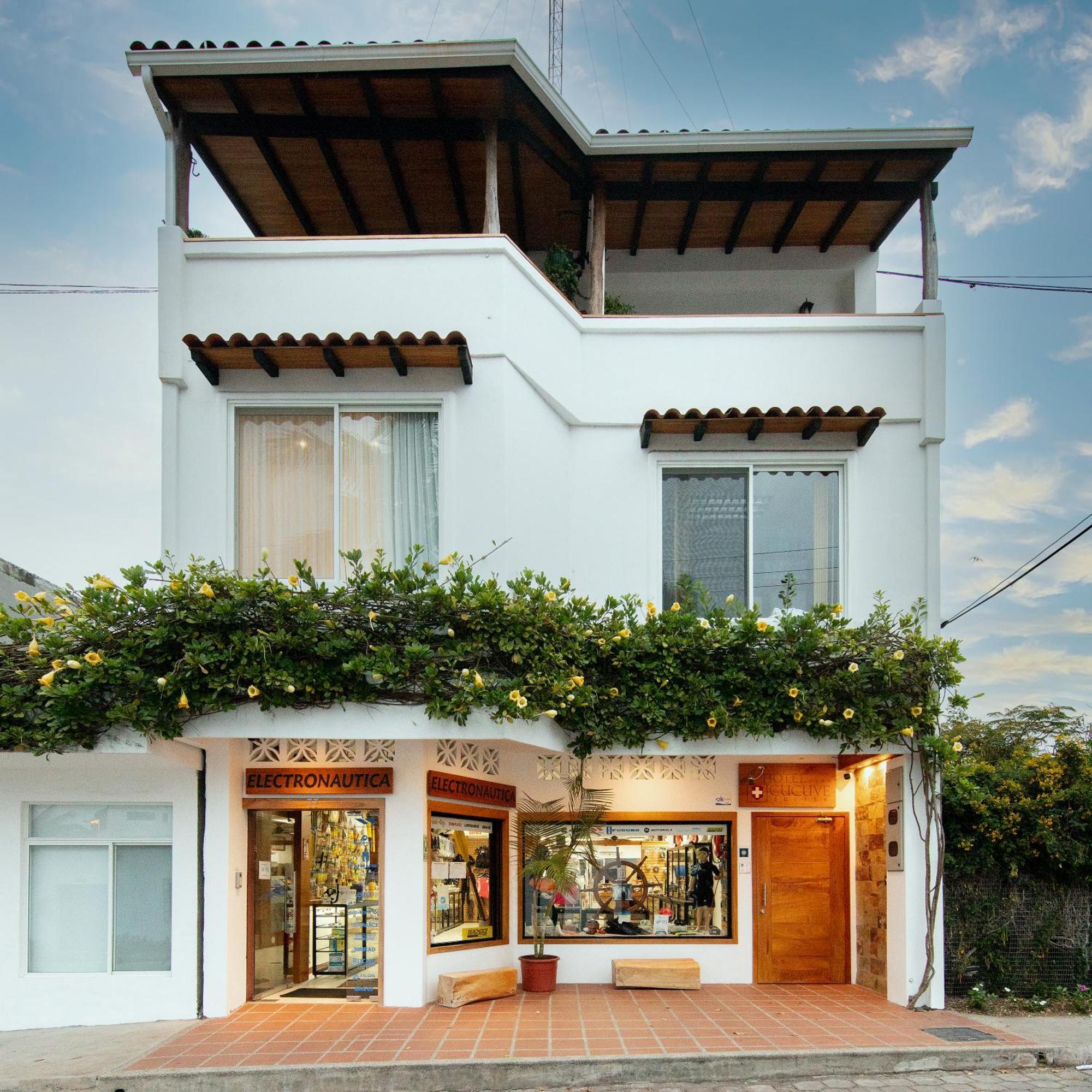 Hotel Cucuve Puerto Ayora  Eksteriør bilde
