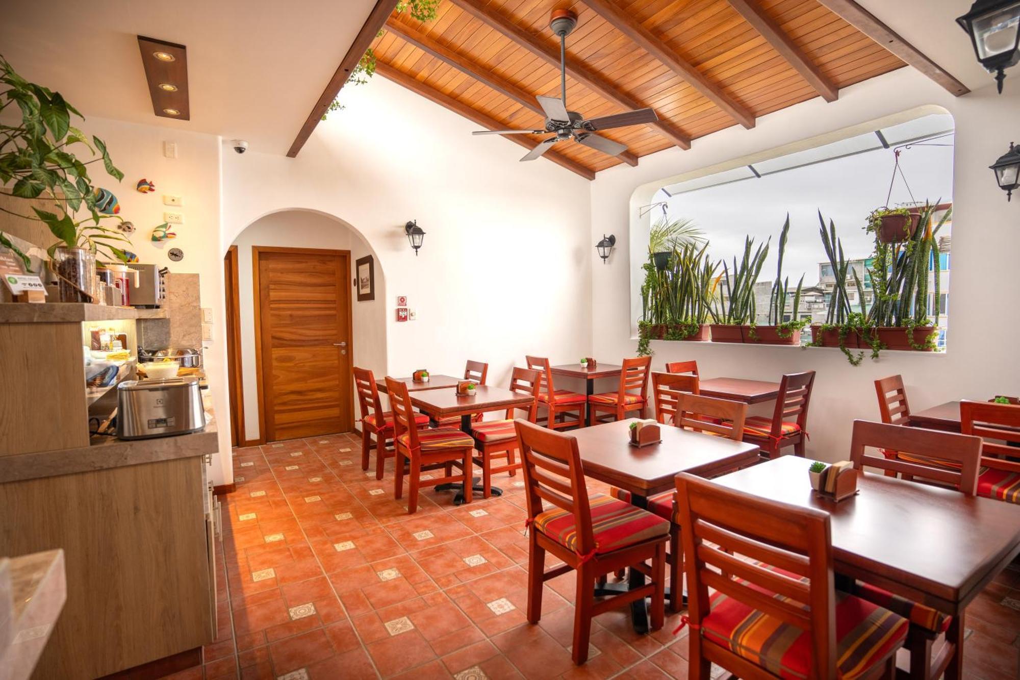 Hotel Cucuve Puerto Ayora  Eksteriør bilde