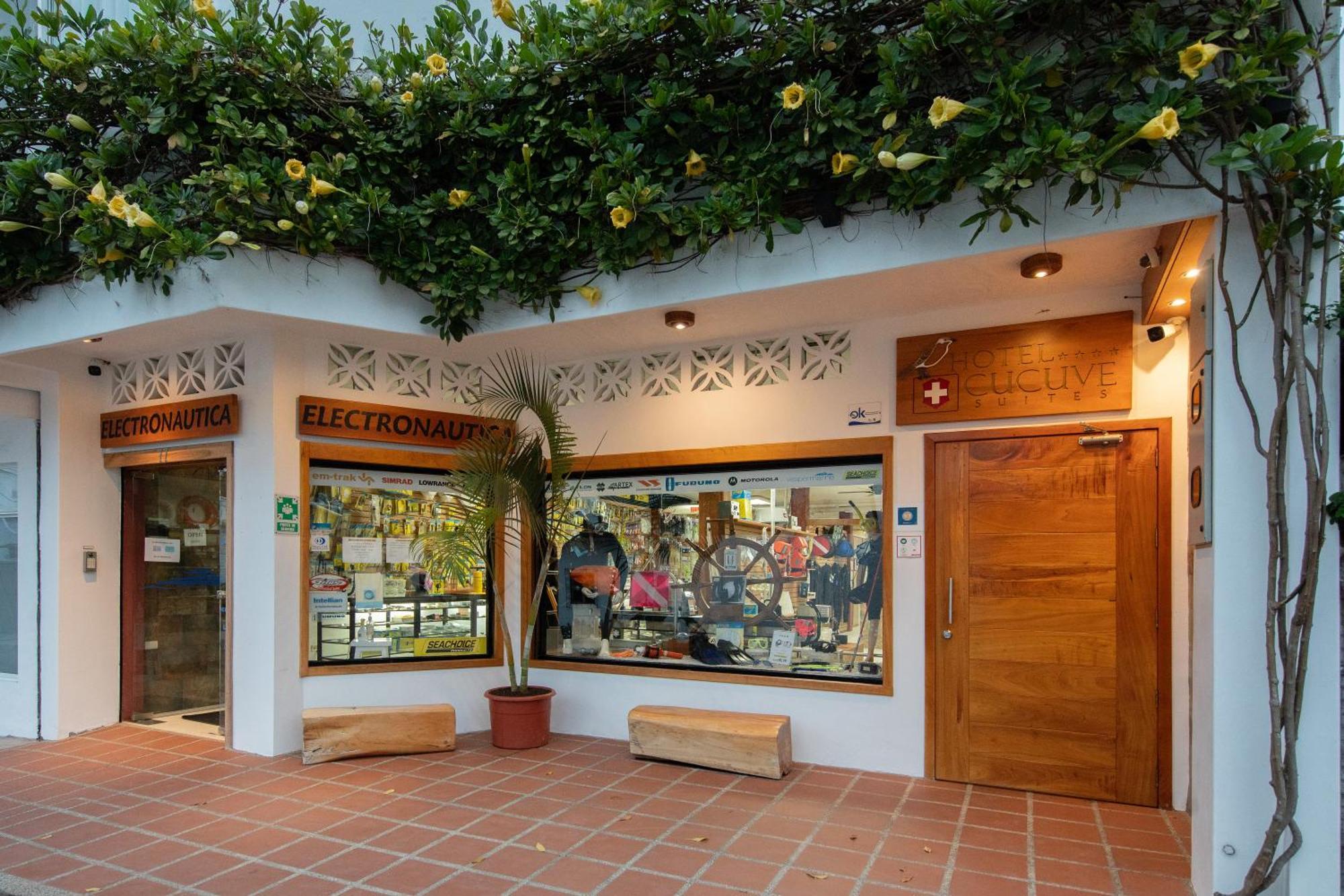 Hotel Cucuve Puerto Ayora  Eksteriør bilde